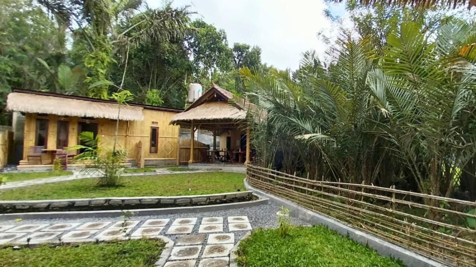 Pondok Sapta Sallaca Selat Экстерьер фото